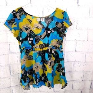 Duo Maternity Floral Top. Size M.
